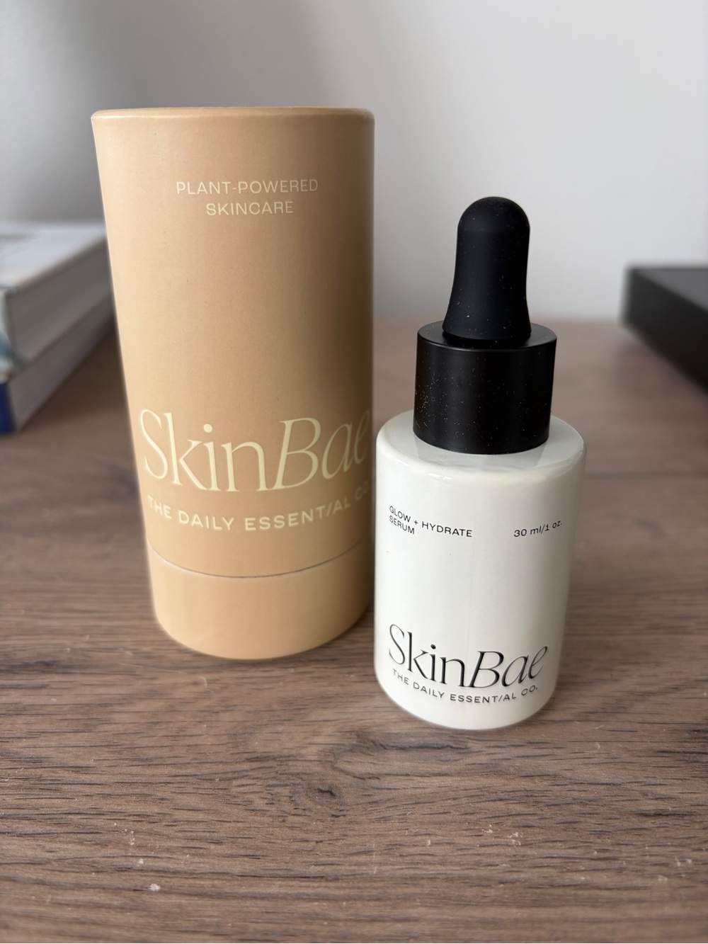 Brand New The Daily Essential SkinBae Glow + Hydrate Face Serum